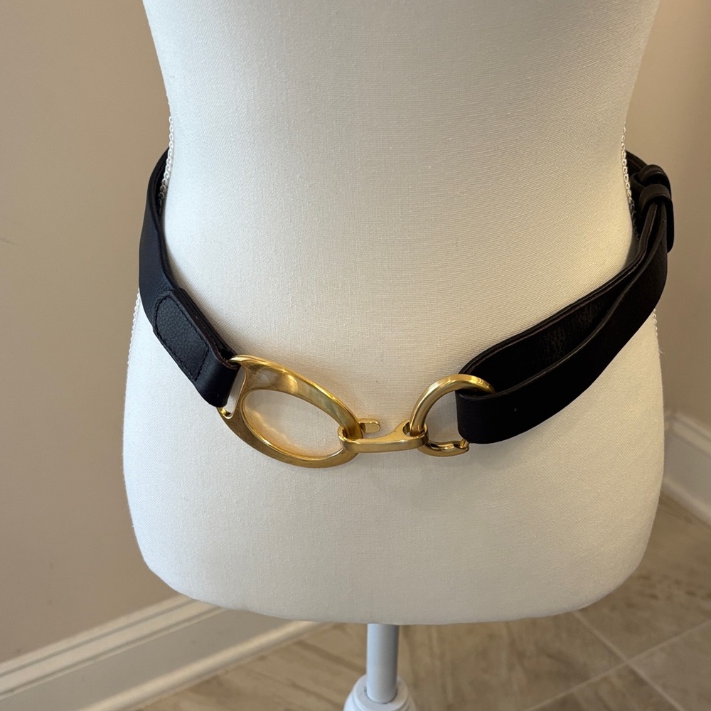 Chico’s Brown leather adjustable Belt with Gold Oval Hardware